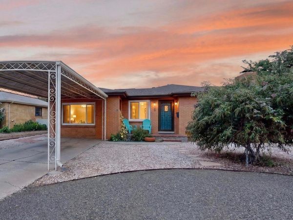 2709 Valencia Drive NE, Albuquerque, NM 87110