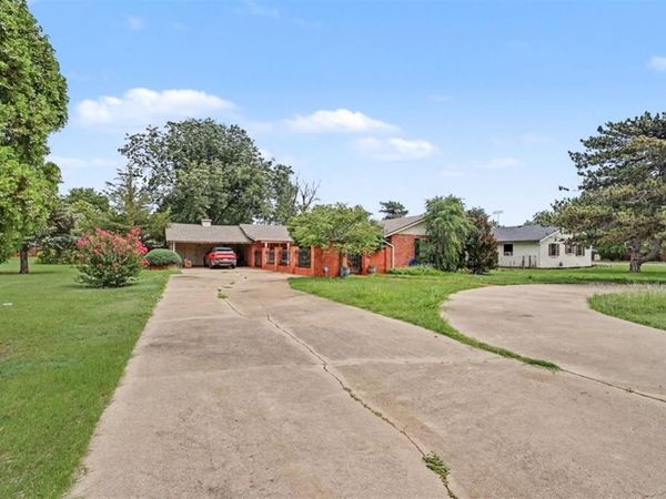 101 E Dogwood Street, Hobart, OK 73651