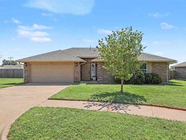 908 Denmark Street, Yukon, OK 73099