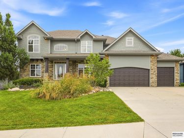 12619 S 81st Avenue, Papillion, NE 68046