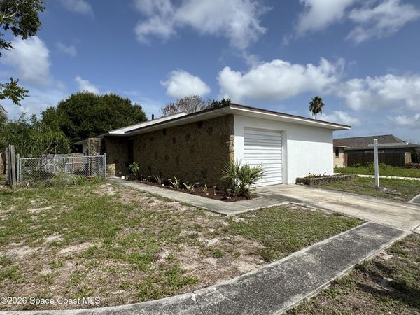 125 S Rosiland Court , Merritt Island, FL 32952