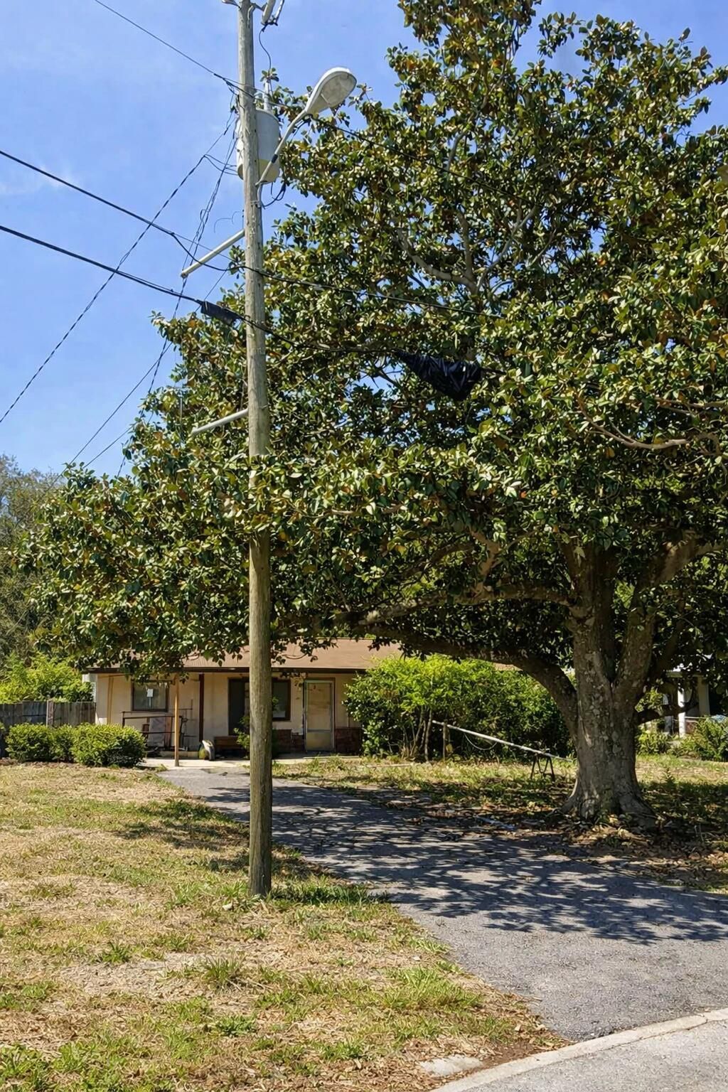 136 NW Markella Road, Fort Walton Beach, FL 32548 Main Photo