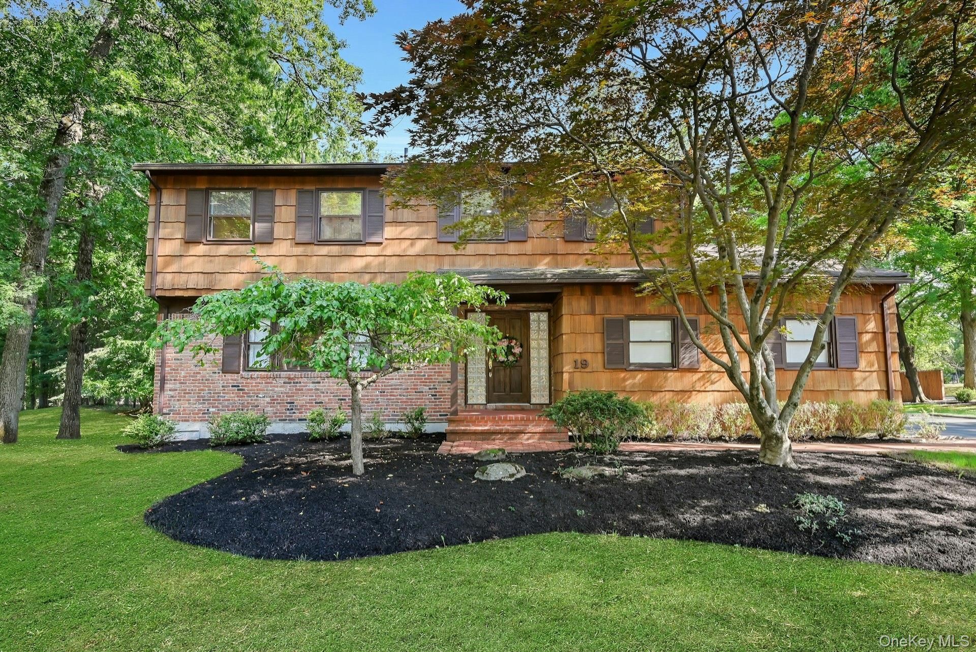 19 York Drive, New City, NY 10956 Main Photo