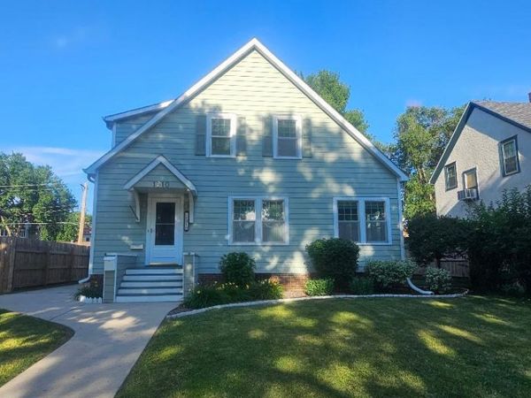 1010 N 1st Street, Aberdeen, SD 57401