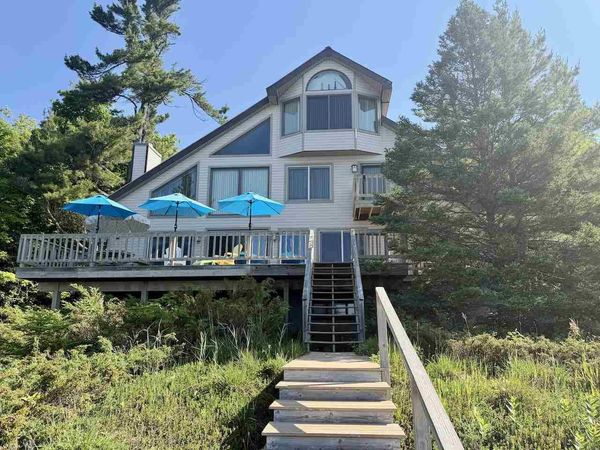 29090 South End Road, Beaver Island, MI 49782