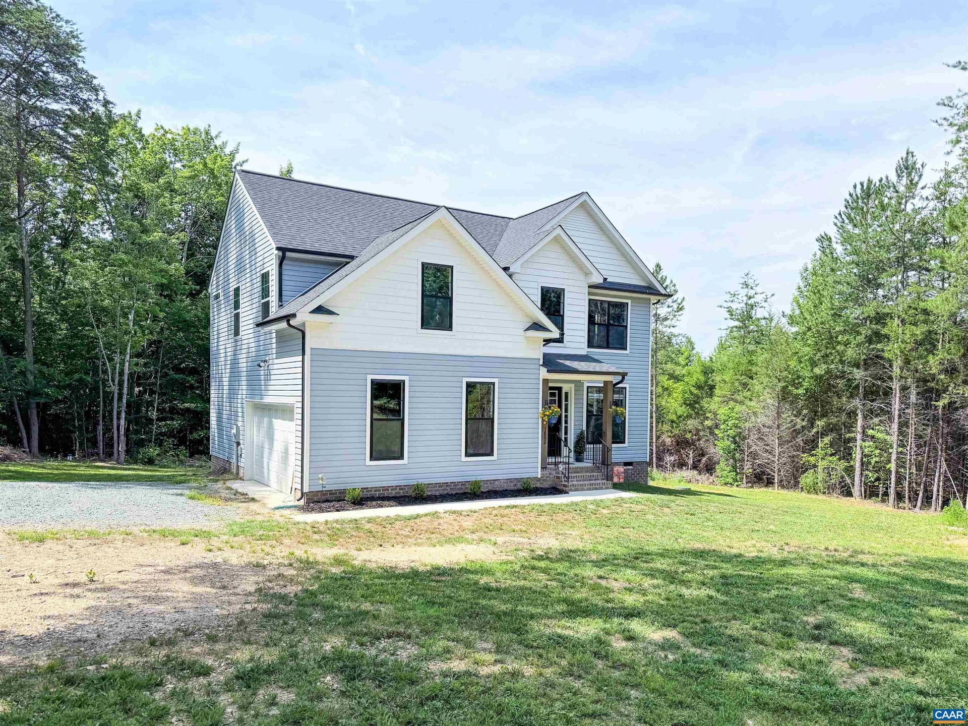 1802 Hunters Lodge Rd, Troy, VA 22974 Main Photo
