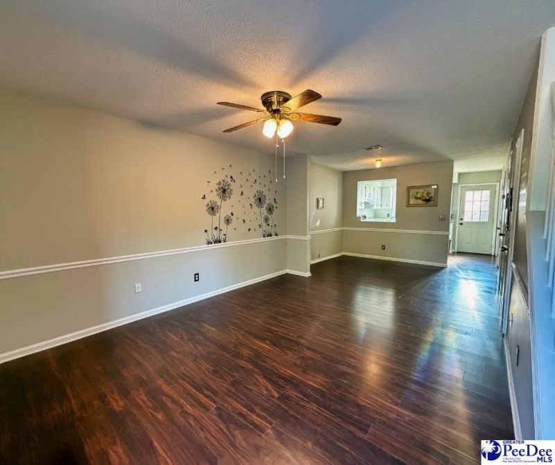 404 Clark Street, A2 Photo 4