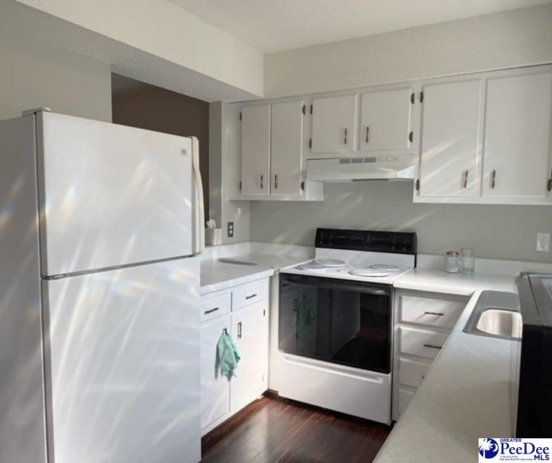 404 Clark Street, A2 Photo 5