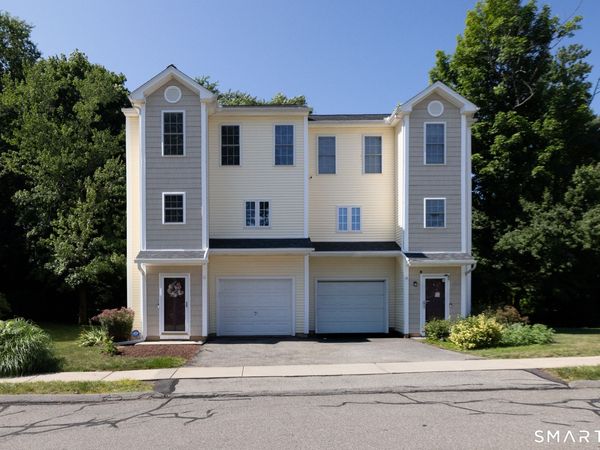 12 Quarry Farms, Unit 12, Meriden, CT 06451