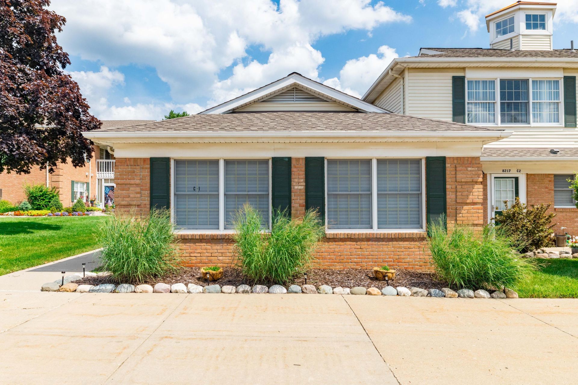 8217 Grays Drive, Unit 9, Grosse Ile, MI 48138 Main Photo