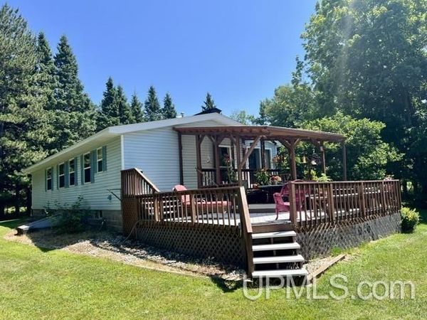 21564 Denton Road, Portage Twp, MI 49916