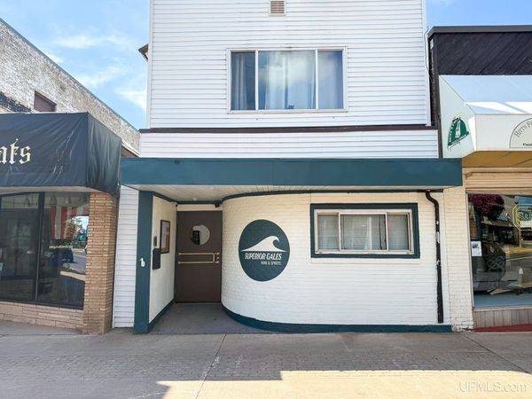 126 E Aurora Street, Ironwood, MI 49938