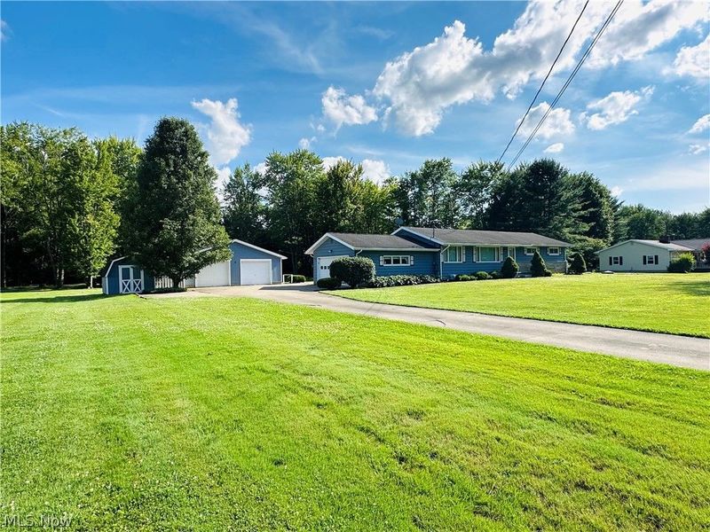 1094 Portage Easterly Road, Cortland, OH 44410 Photo 12