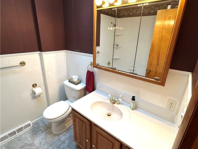 1094 Portage Easterly Road, Cortland, OH 44410 Photo 34