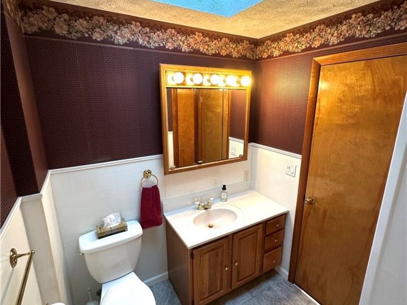 1094 Portage Easterly Road, Cortland, OH 44410 Photo 8