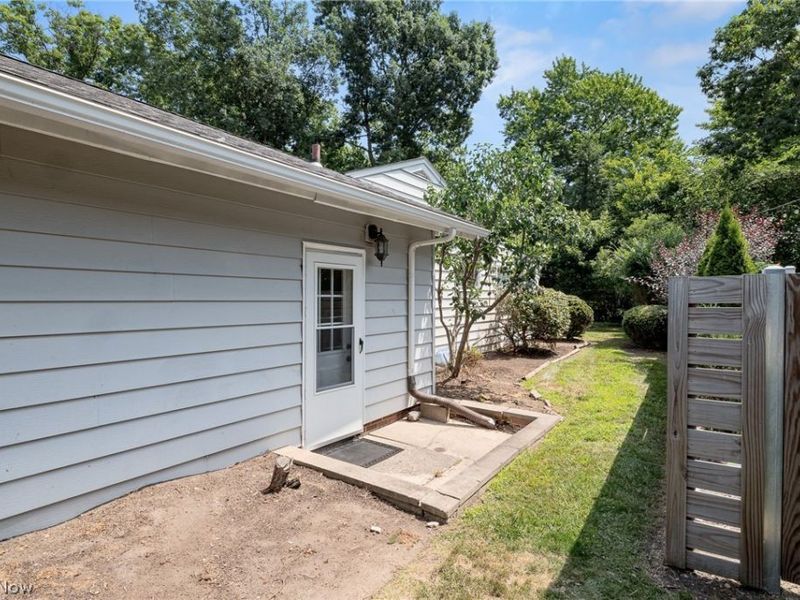 931 Orchard Park Drive, Rocky River, OH 44116 Photo 37