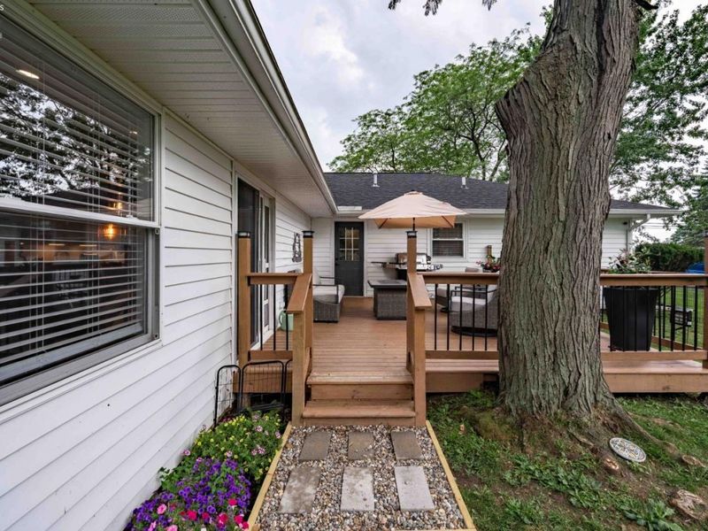 438 E Water Street, Oak Harbor, OH 43449 Photo 3