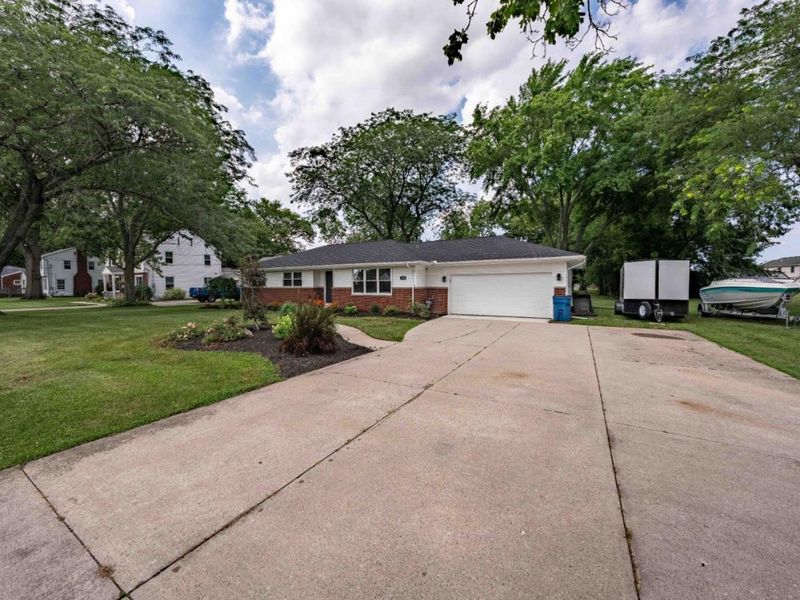 438 E Water Street, Oak Harbor, OH 43449 Photo 6
