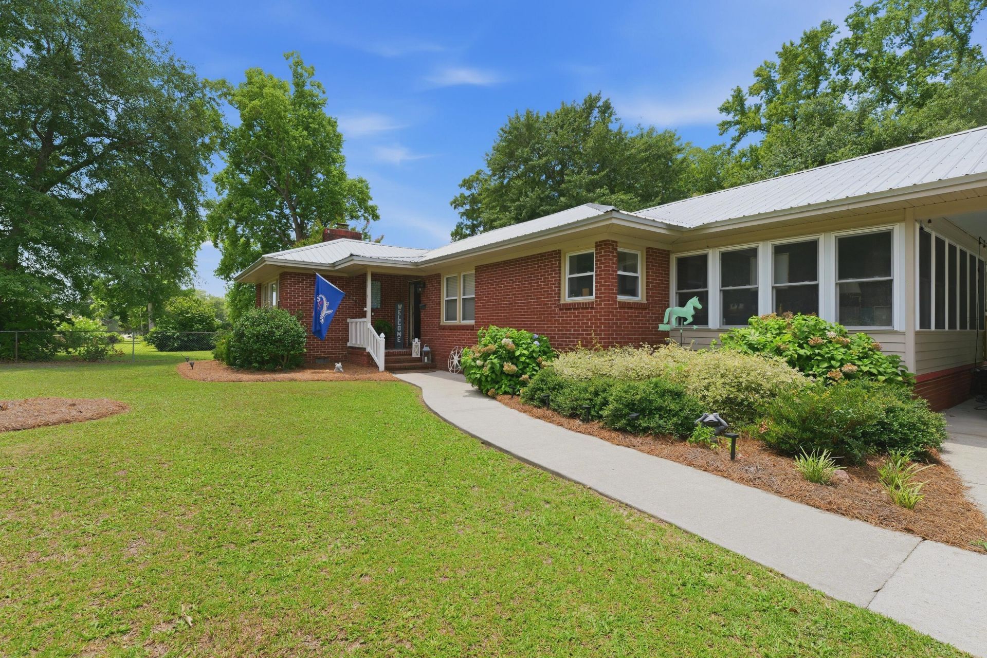 413 Hill Street Photo 28