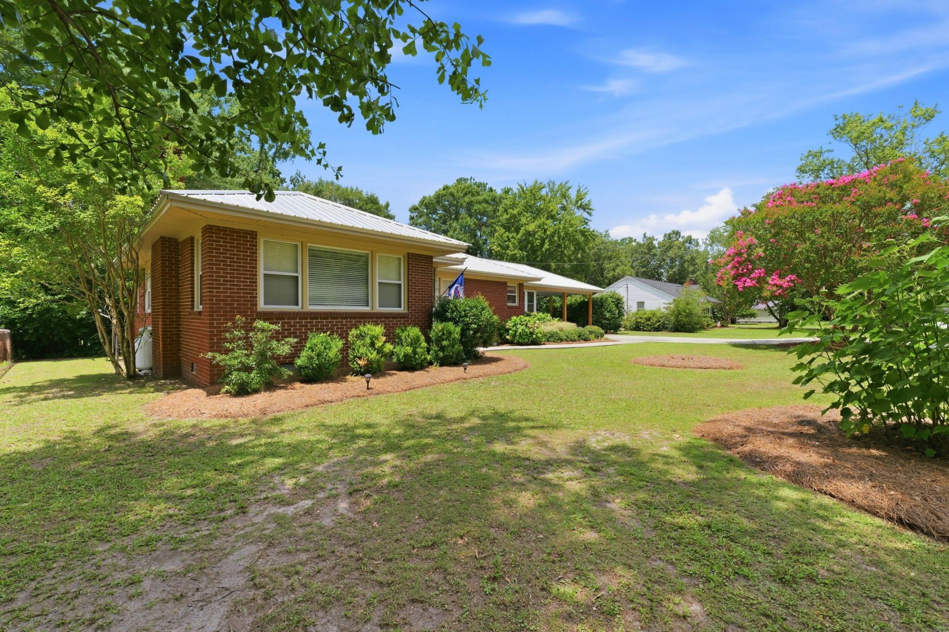 413 Hill Street Photo 29
