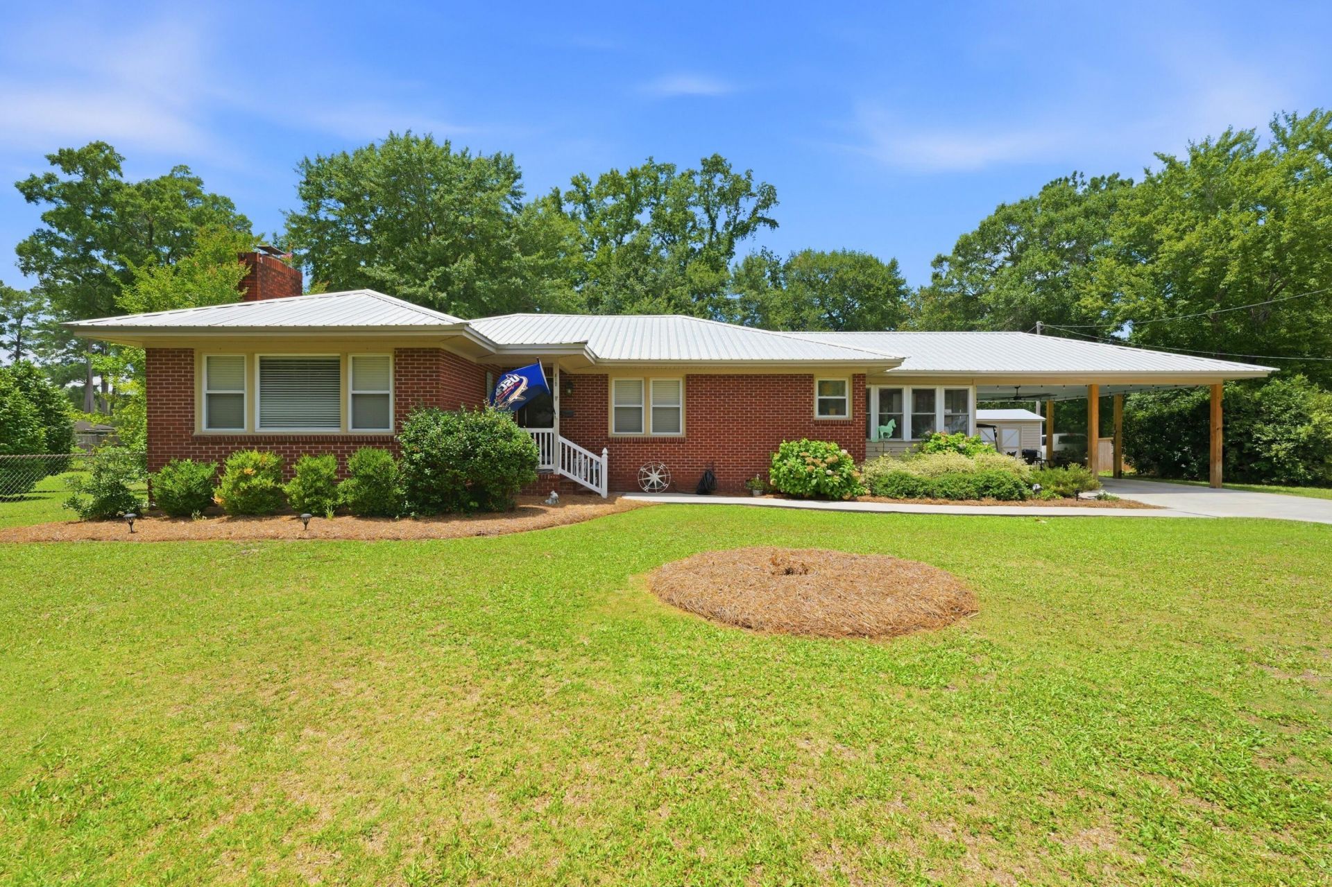 413 Hill Street Photo 31