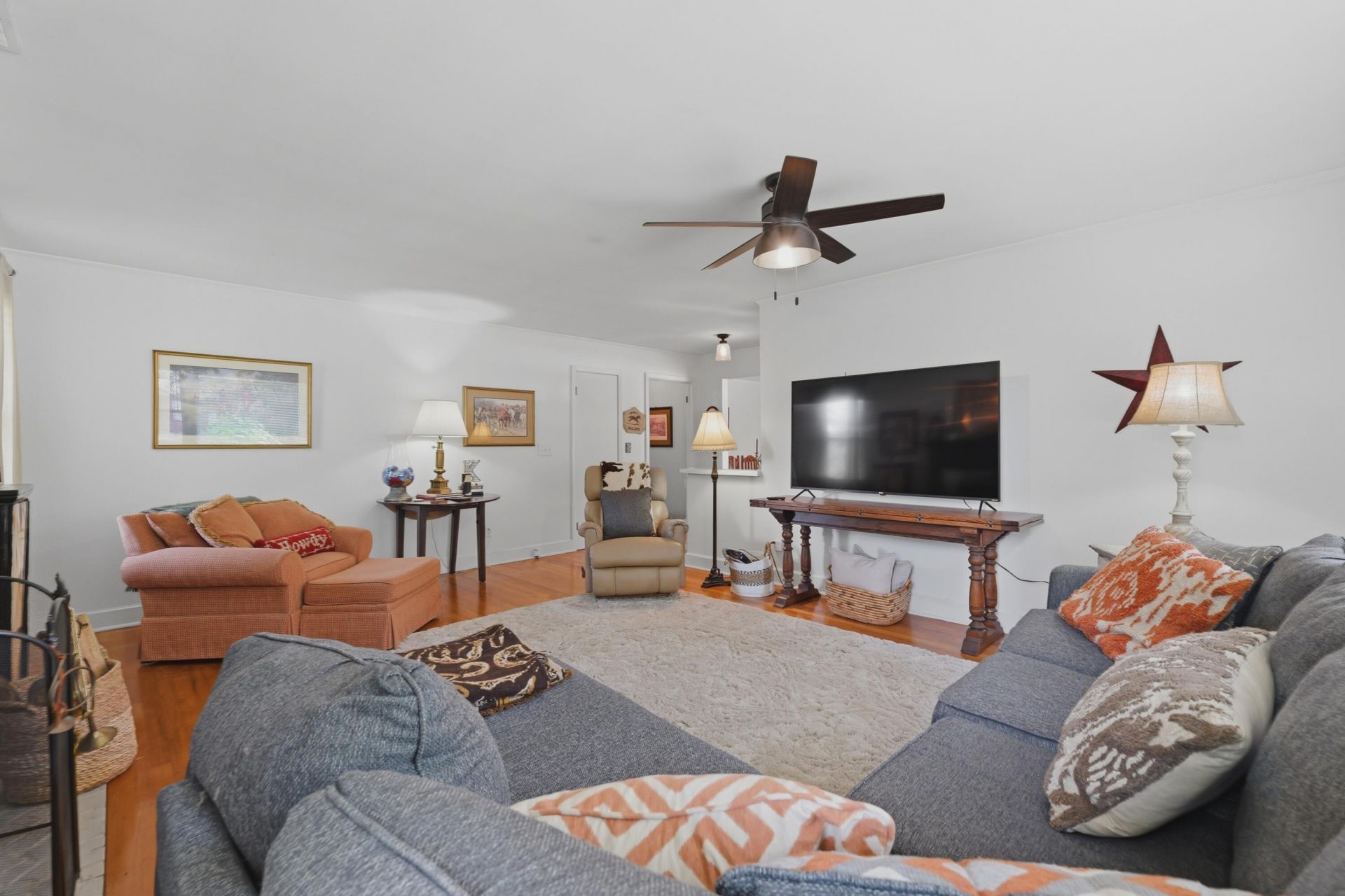 413 Hill Street Photo 4