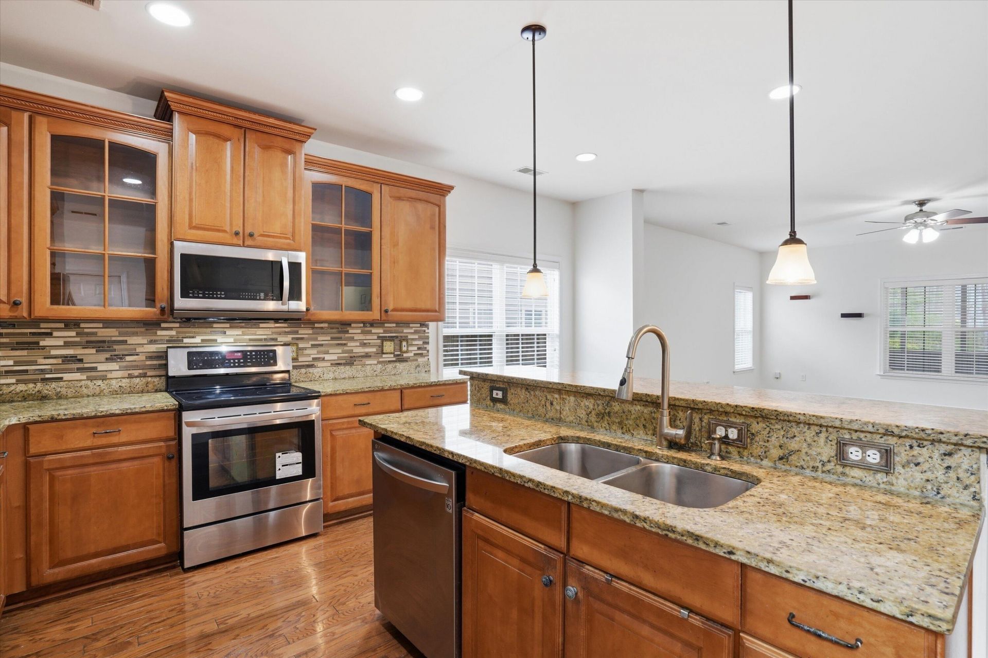 209 Goldfinch Lane Photo 6