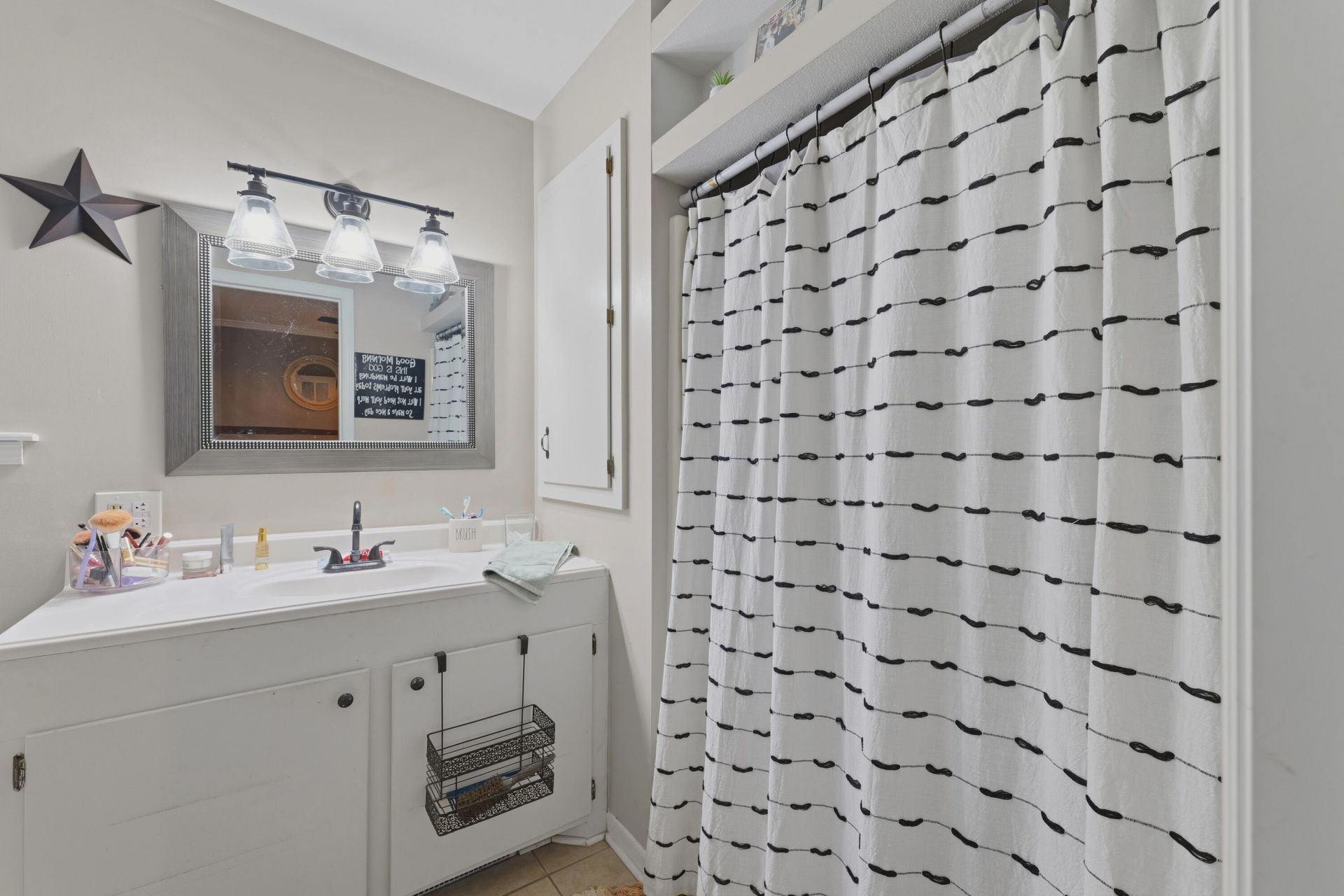 413 Hill Street Photo 16