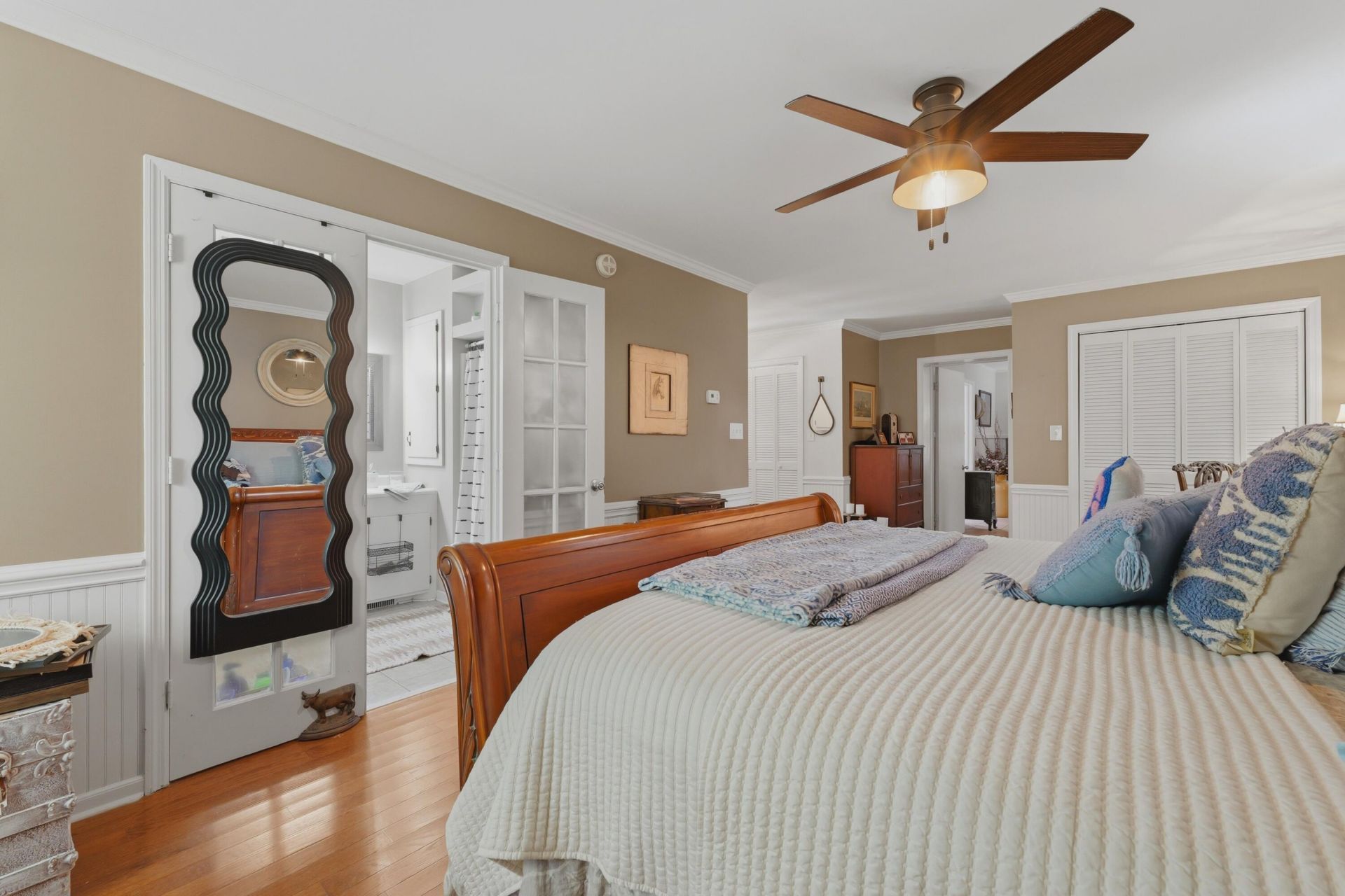 413 Hill Street Photo 17