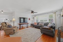 413 Hill Street photo 4