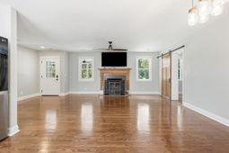 2760 Trucklands Road photo 4
