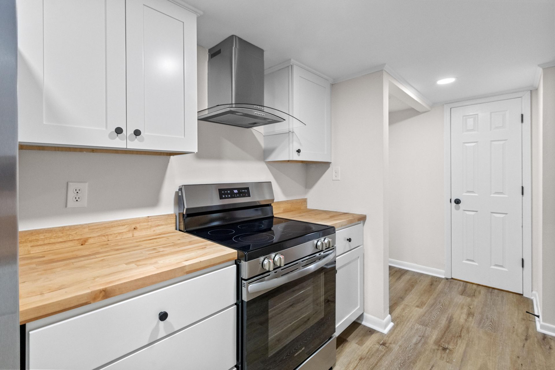 6 Brighton Circle Photo 13