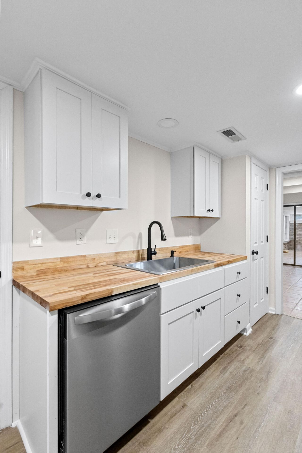 6 Brighton Circle Photo 15