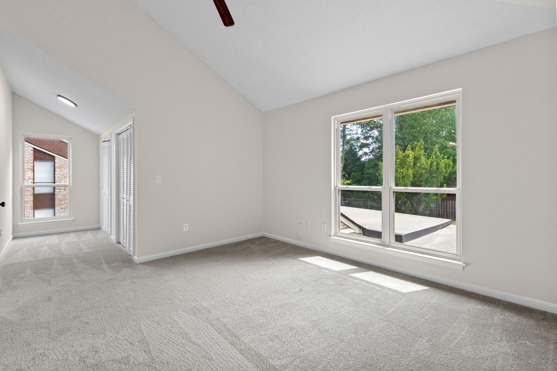 6 Brighton Circle Photo 23