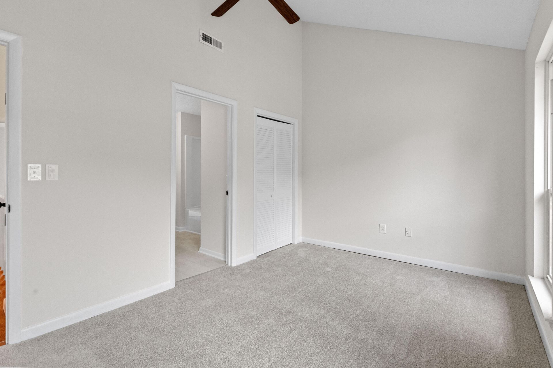 6 Brighton Circle Photo 28