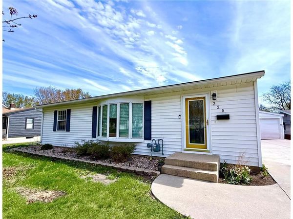 225 Sunrise Blvd Boulevard , Redwood Falls, MN 56283