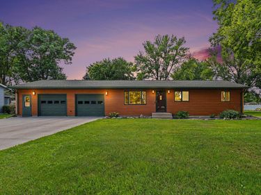 804 6th Avenue SE, Pipestone, MN 56164