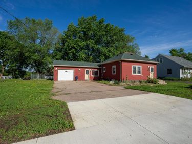 610 N 4th Street, Le Sueur, MN 56058
