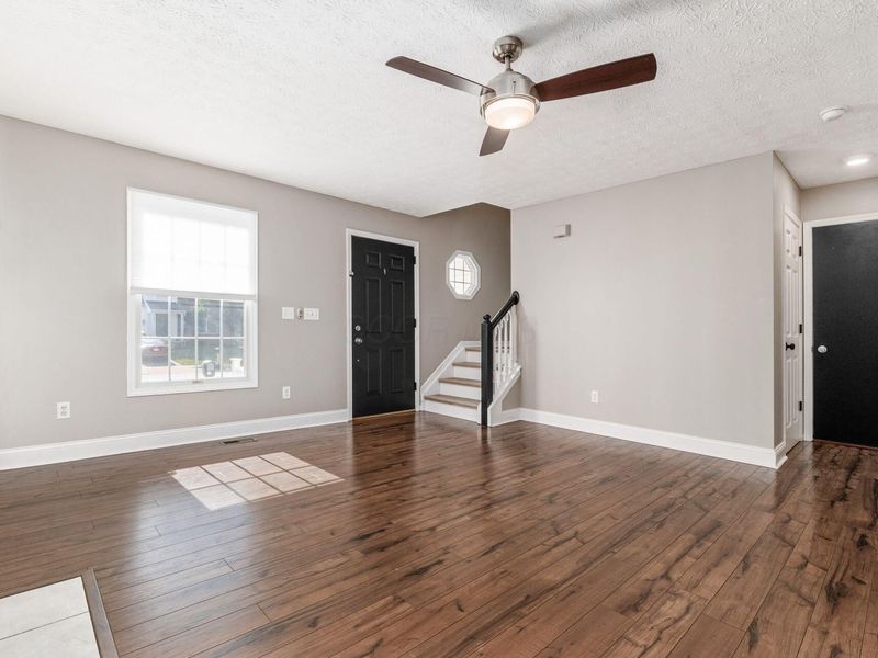 8446 Olenbrook Drive , Lewis Center, OH 43035 Photo 11
