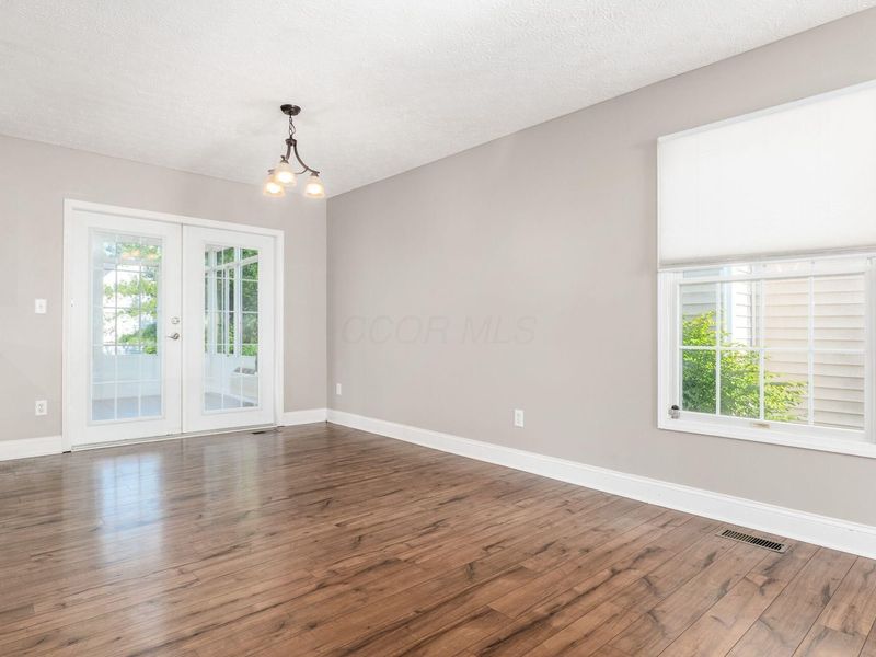 8446 Olenbrook Drive , Lewis Center, OH 43035 Photo 13