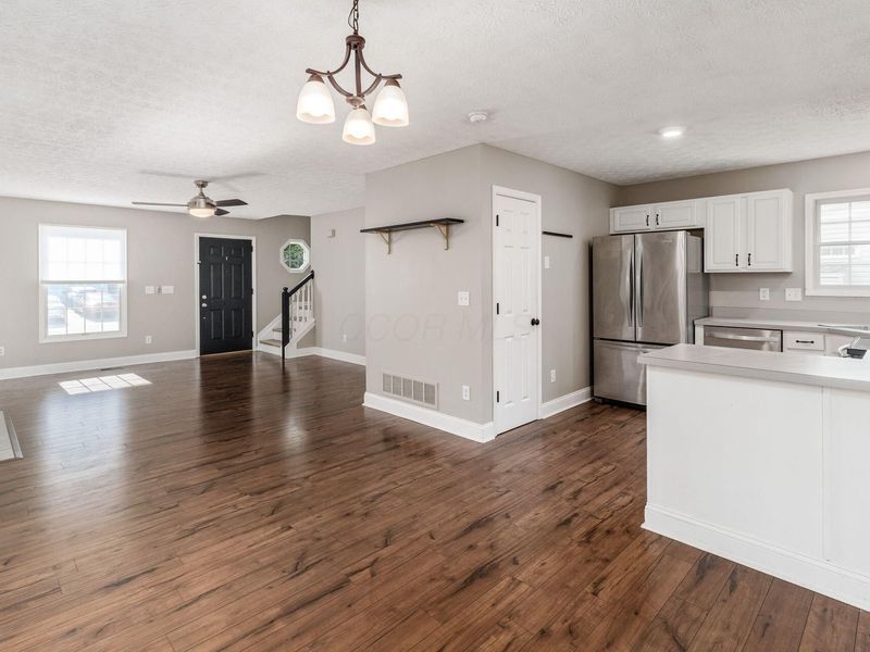 8446 Olenbrook Drive , Lewis Center, OH 43035 Photo 14