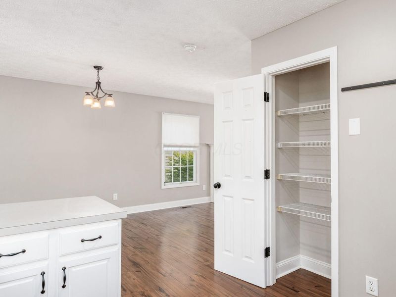 8446 Olenbrook Drive , Lewis Center, OH 43035 Photo 18