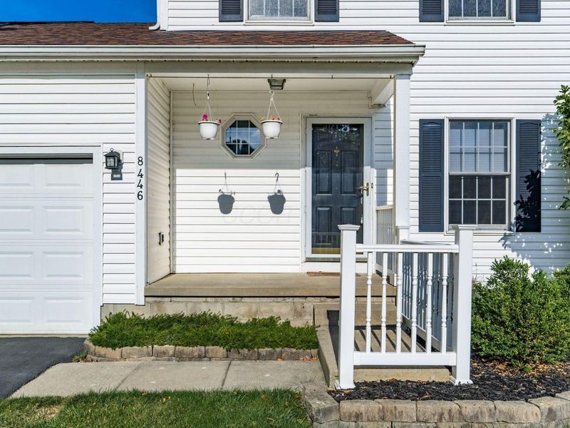 8446 Olenbrook Drive , Lewis Center, OH 43035 Photo 5