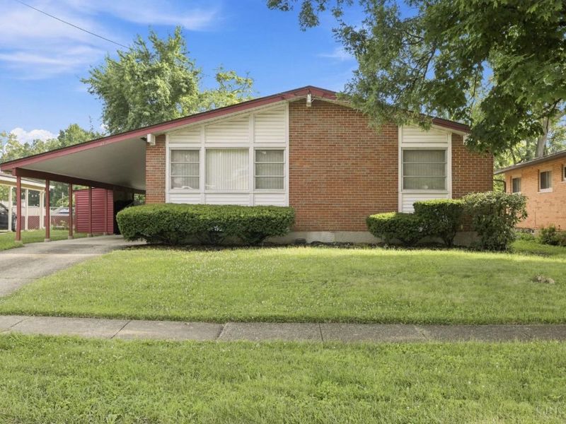 950 Vacationland Drive, Springfield Twp., OH 45231 Photo 2
