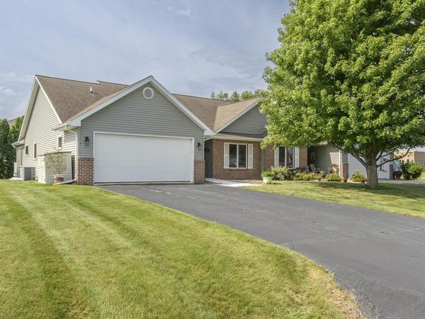 1610 E Kyle LANE, Unit 28, Beloit, WI 53511
