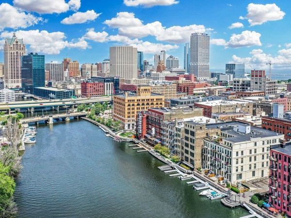 205 N Water STREET, Unit 200, Milwaukee, WI 53202