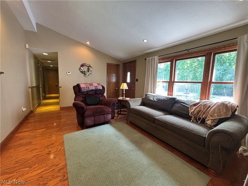 385 Cochran Road, Aurora, OH 44202 Photo 12