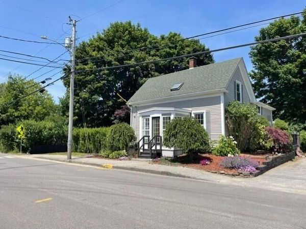 57 Pleasant Street, Rockland, ME 04841