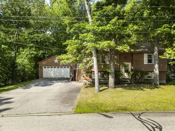 84 Plaza Drive , Sanford, ME 04073