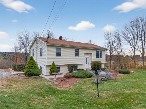 1653 Augusta Road, Bowdoin, ME 04287